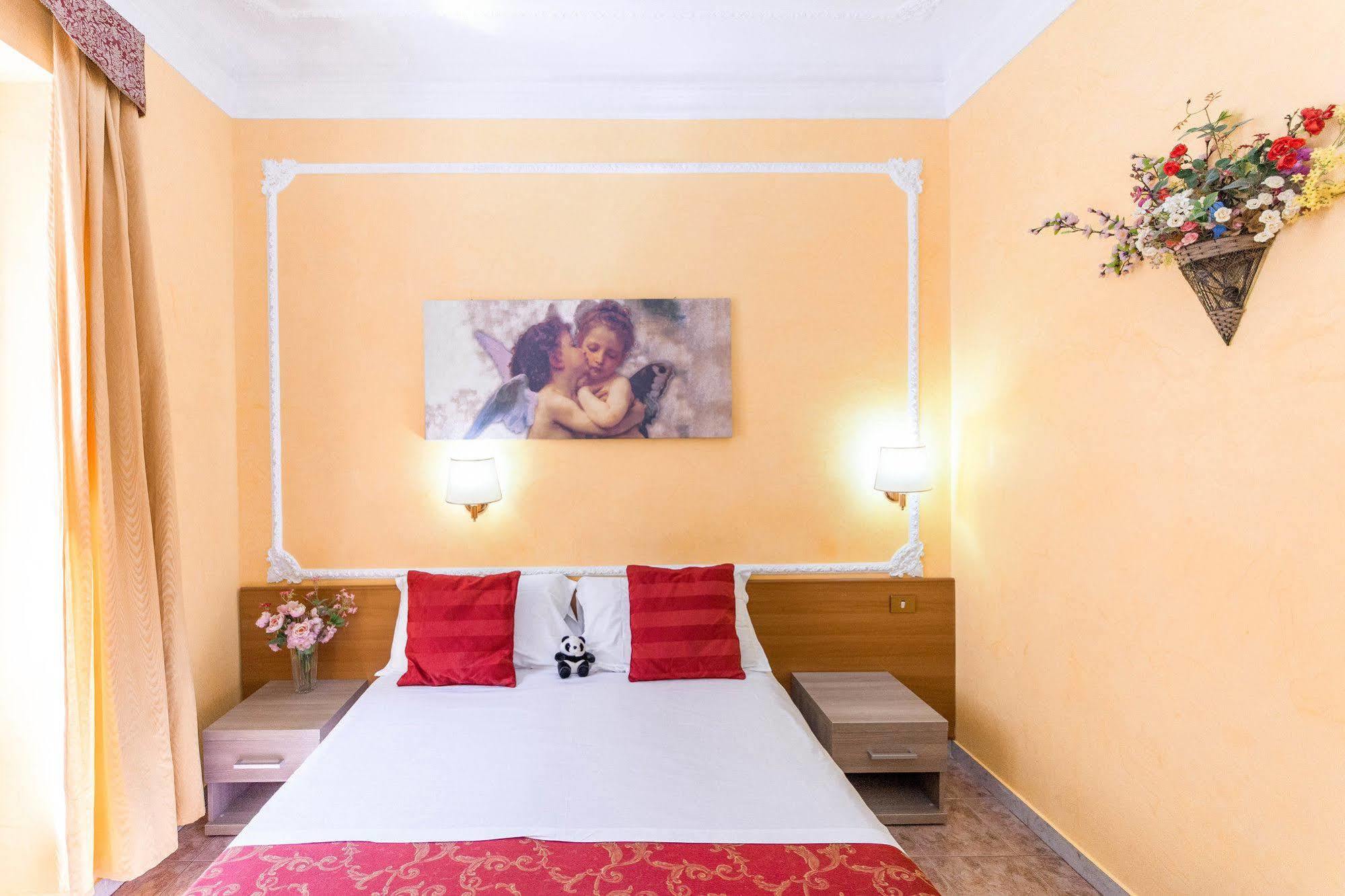 Downtown Accommodation Rome Bagian luar foto